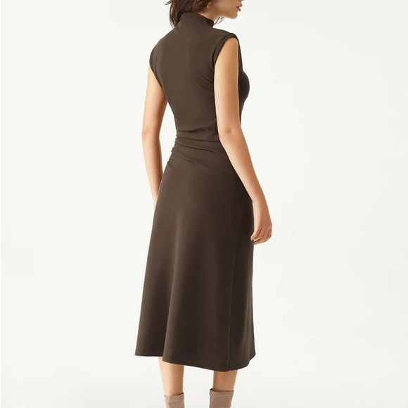 OGL Move Mock Neck Tucks Midi Dress - Picture 3 of 9